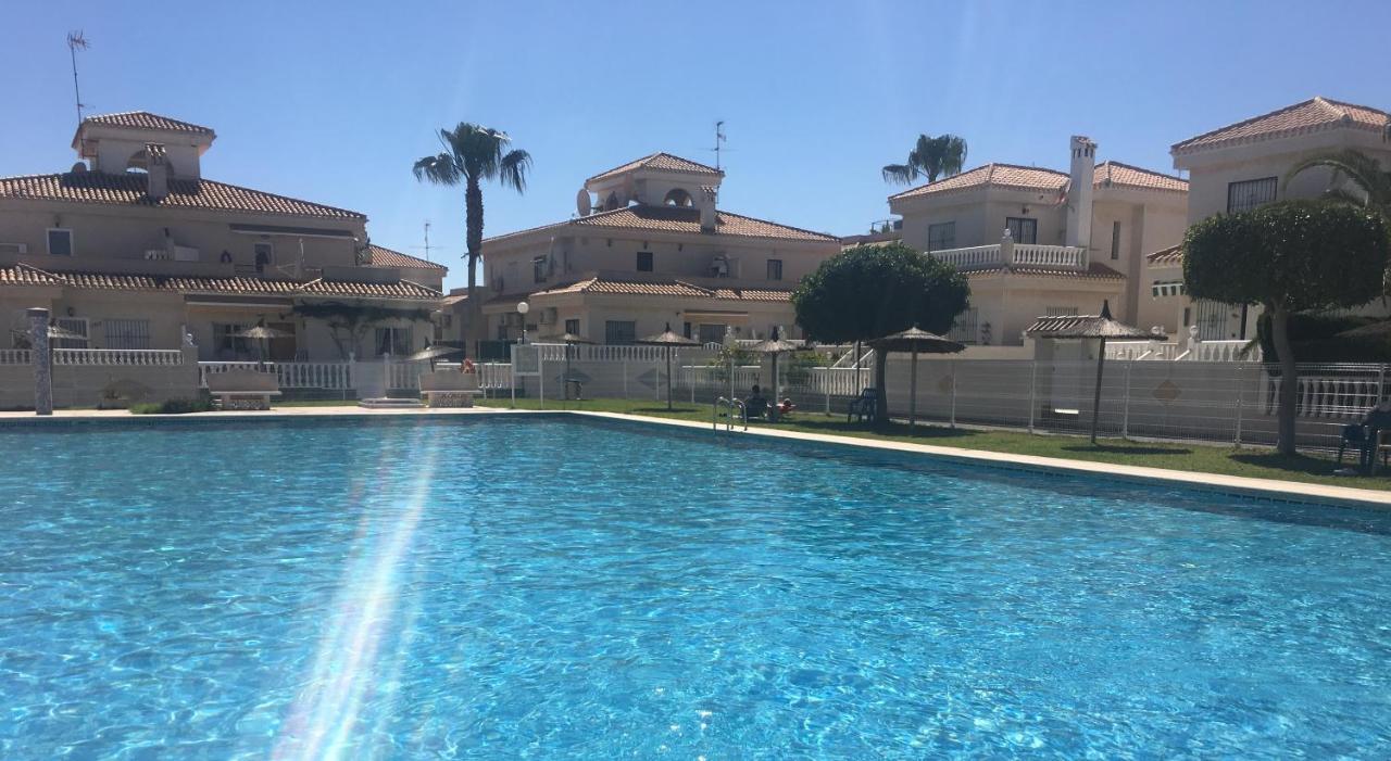 Greensuites La Zenia Torrevieja Плайя-Фламенка Экстерьер фото